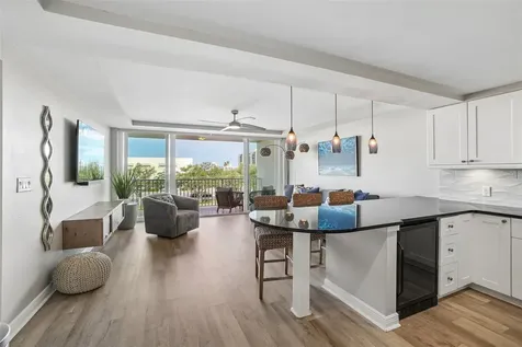 223 Island Way Clearwater Beach FL 33767