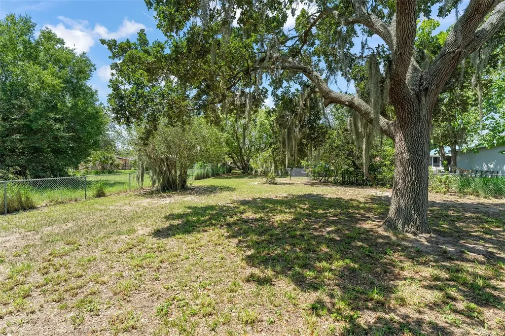 2710 W County Road 44 Eustis FL 32726