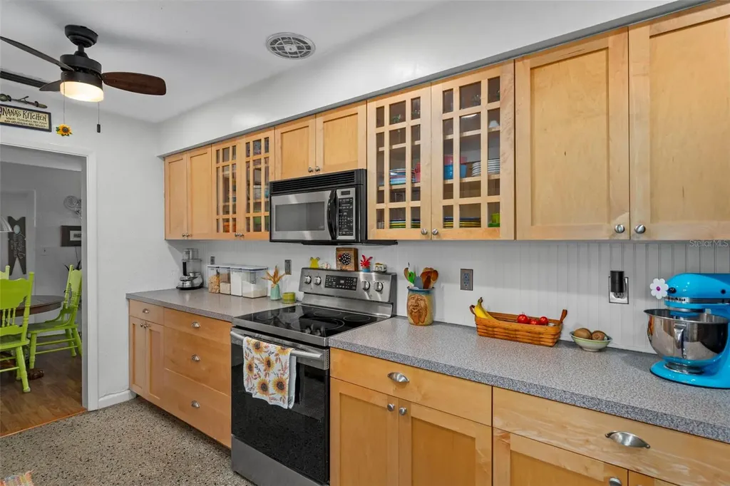 818 Wilkie Street Dunedin FL 34698