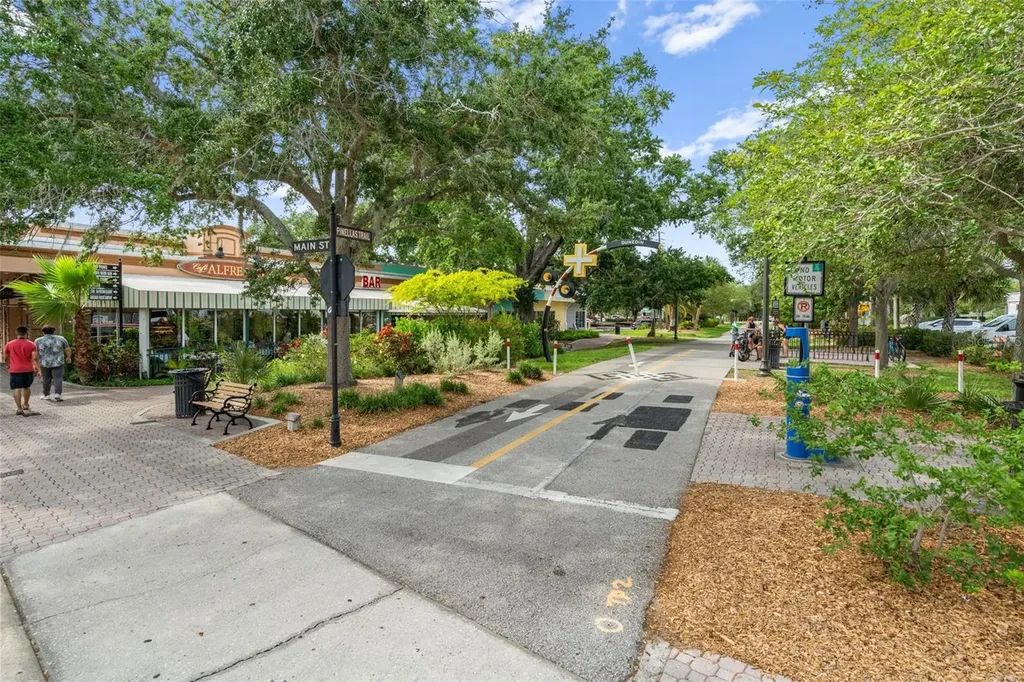 818 Wilkie Street Dunedin FL 34698