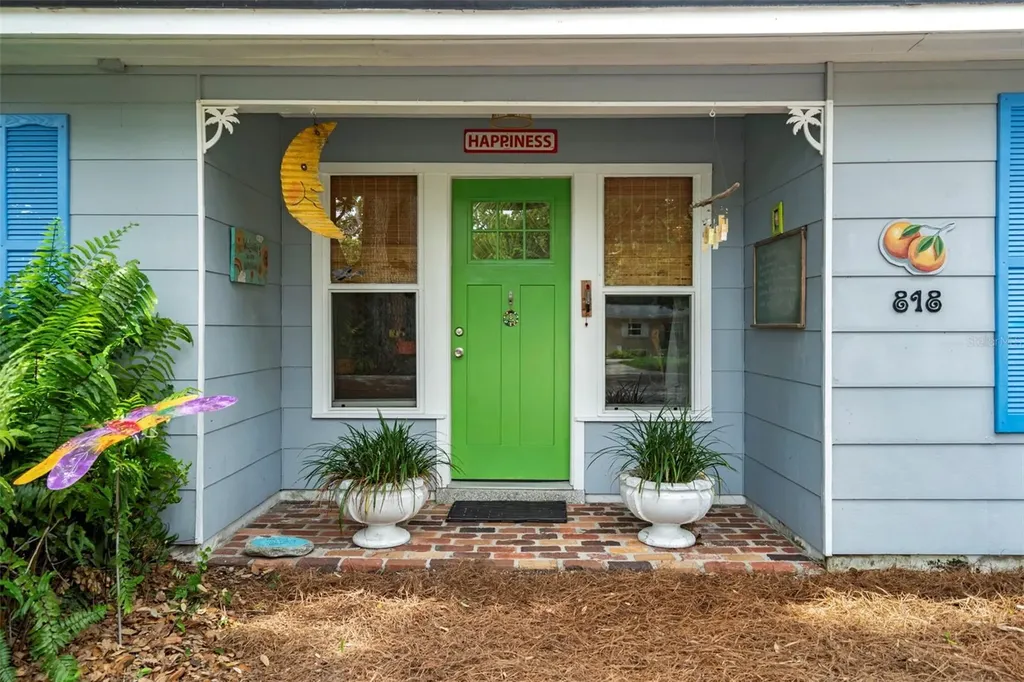 818 Wilkie Street Dunedin FL 34698