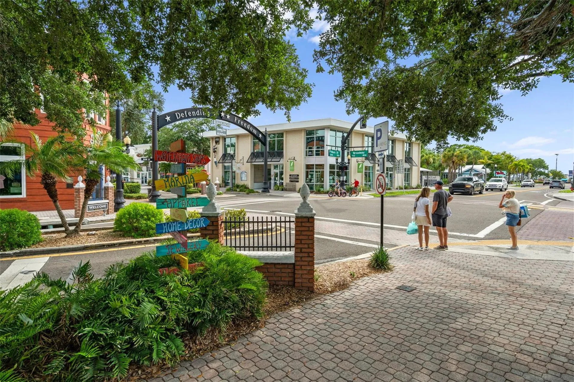 818 Wilkie Street Dunedin FL 34698