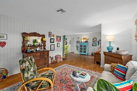 818 Wilkie Street Dunedin FL 34698