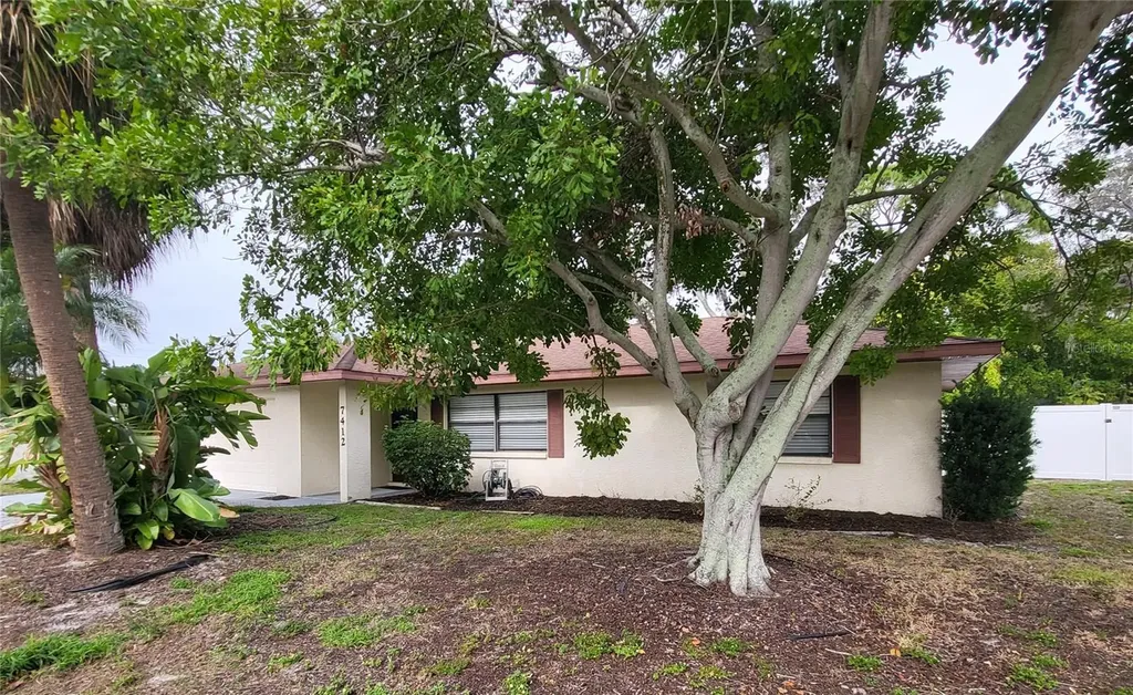 7412 5th Avenue NW Bradenton FL 34209