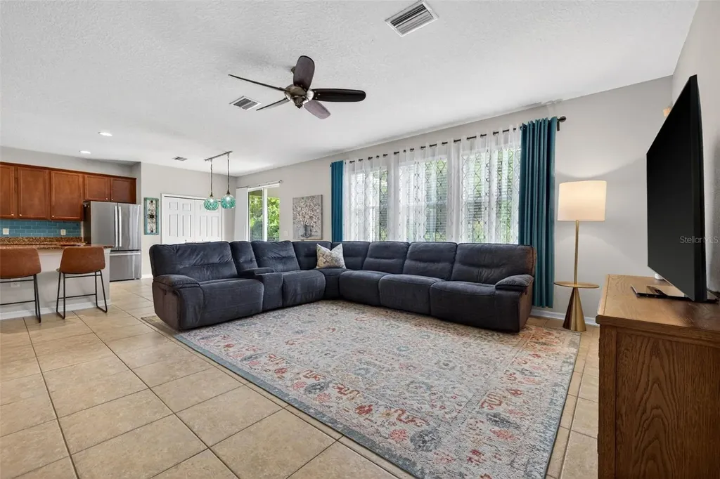 9634 Oak Glade Avenue Tampa FL 33647
