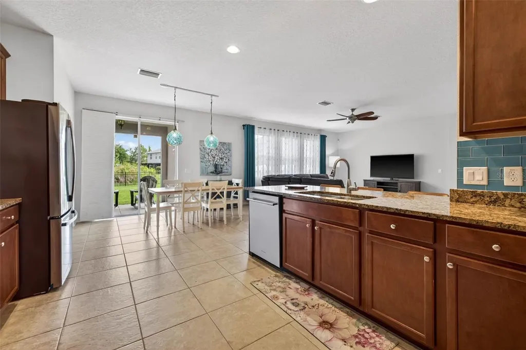 9634 Oak Glade Avenue Tampa FL 33647