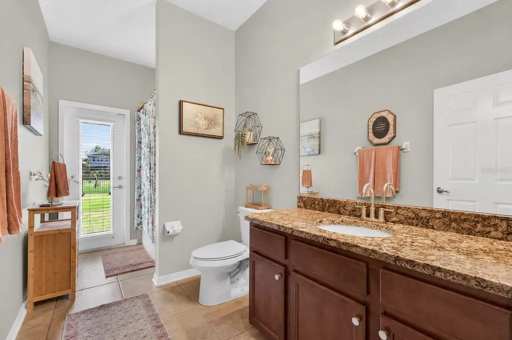 9634 Oak Glade Avenue Tampa FL 33647