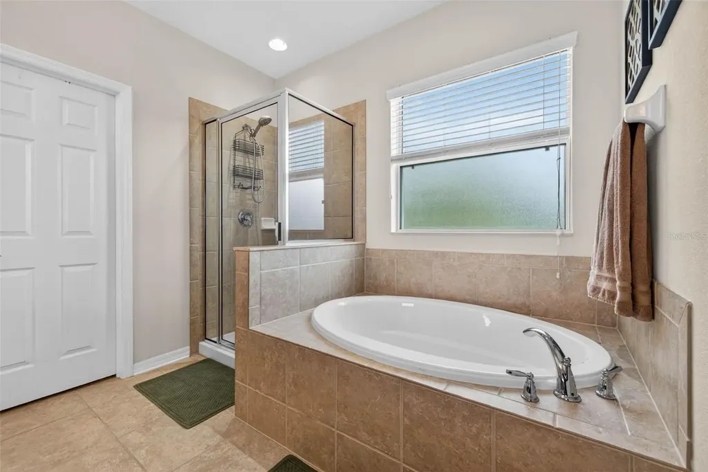 9634 Oak Glade Avenue Tampa FL 33647