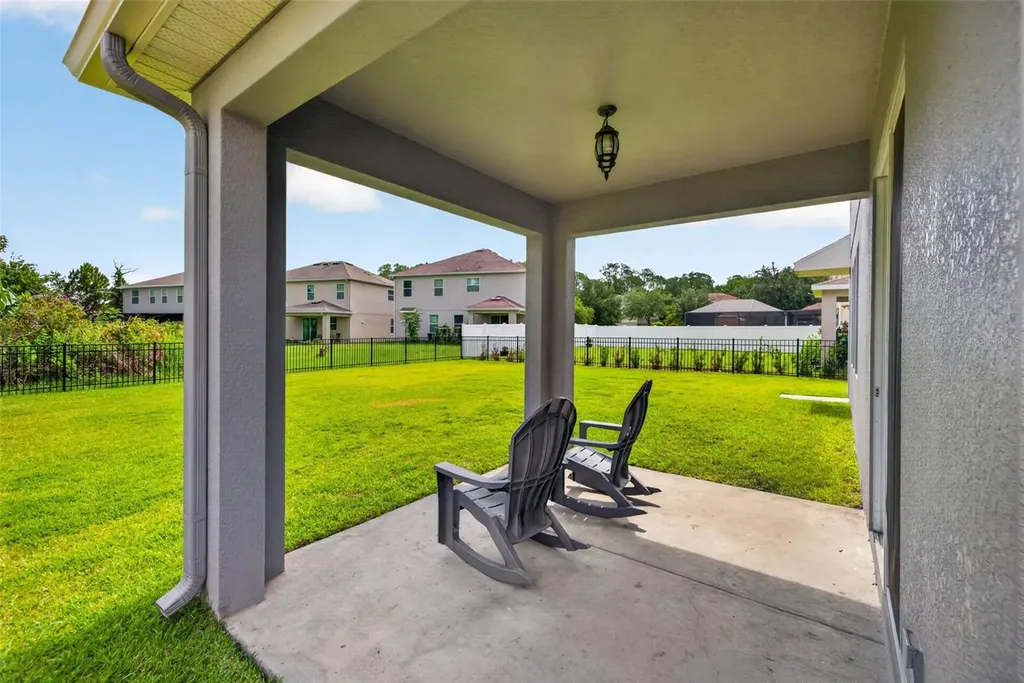 9634 Oak Glade Avenue Tampa FL 33647
