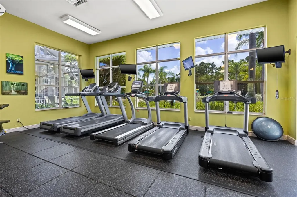9634 Oak Glade Avenue Tampa FL 33647