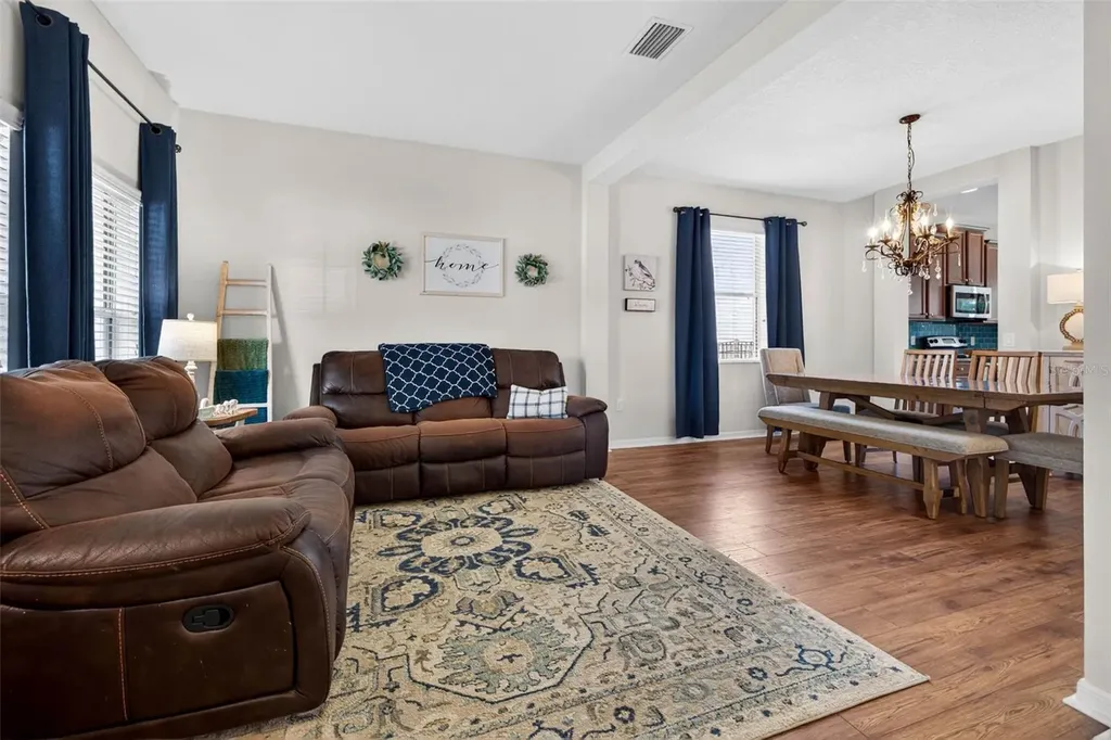 9634 Oak Glade Avenue Tampa FL 33647
