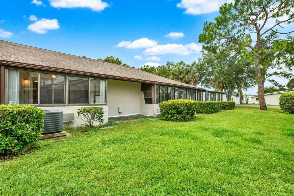 1204 11th Circle SE Largo FL 33771