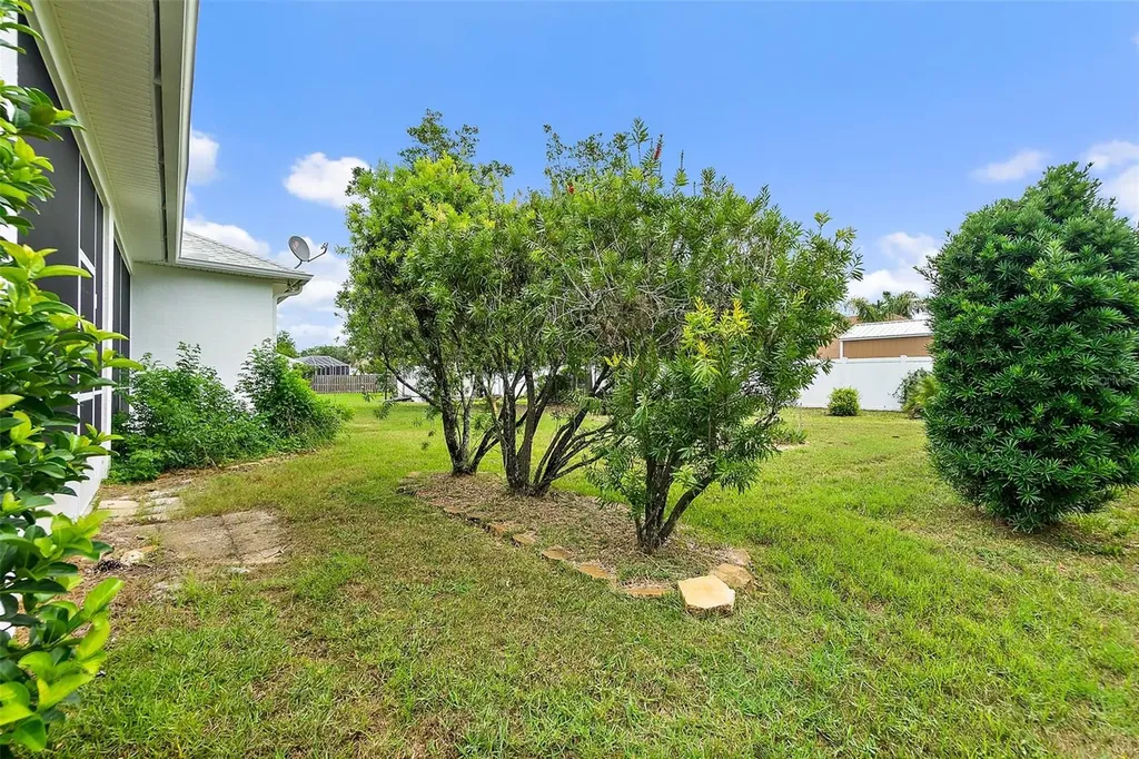 8 Eastgate Lane Palm Coast FL 32164