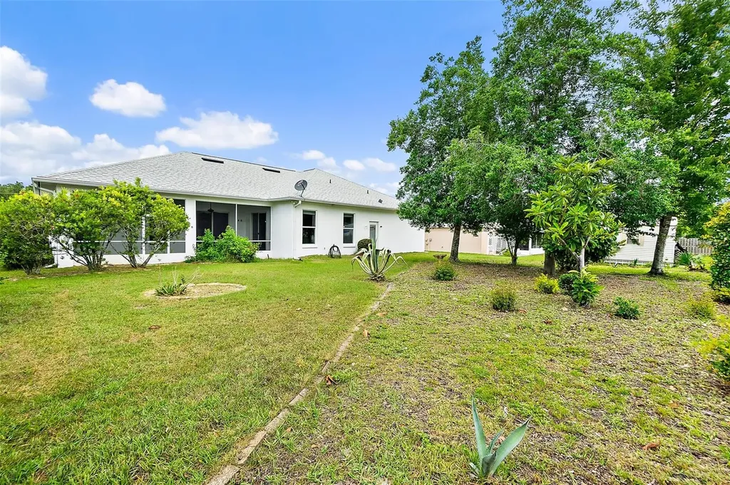 8 Eastgate Lane Palm Coast FL 32164