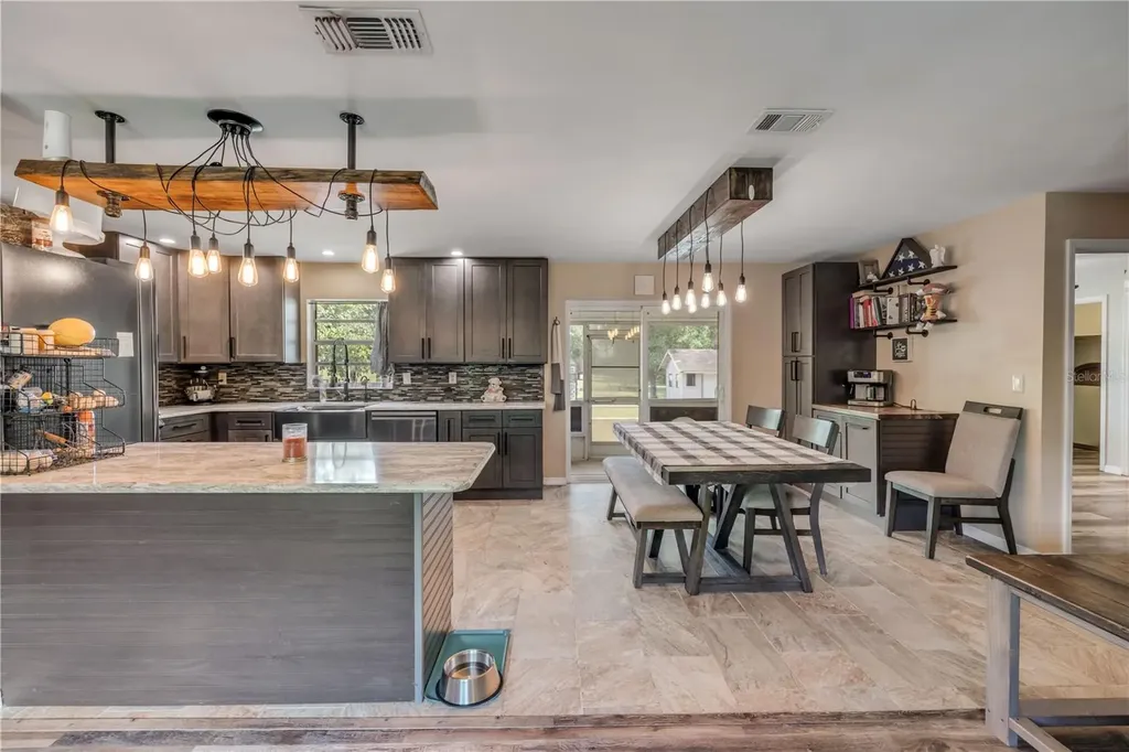 1167 Ohio Street De Leon Springs FL 32130