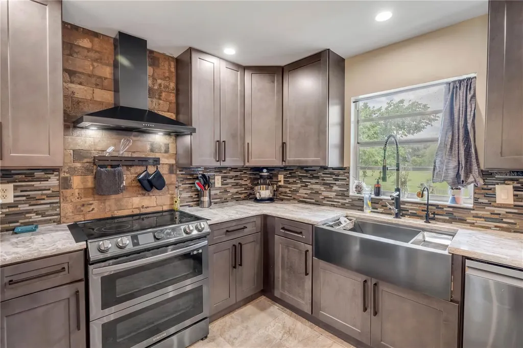 1167 Ohio Street De Leon Springs FL 32130