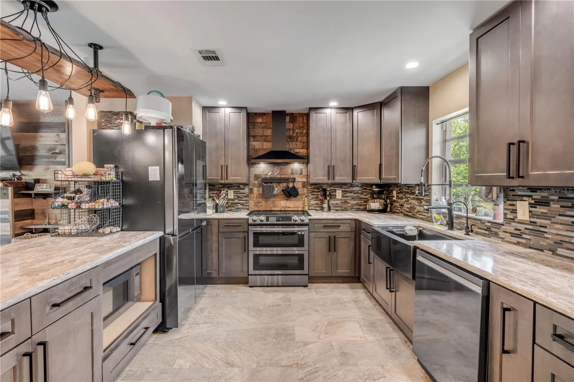 1167 Ohio Street De Leon Springs FL 32130