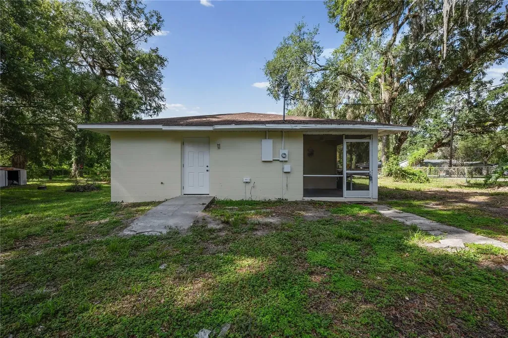 11445 Cr 675 Webster FL 33597