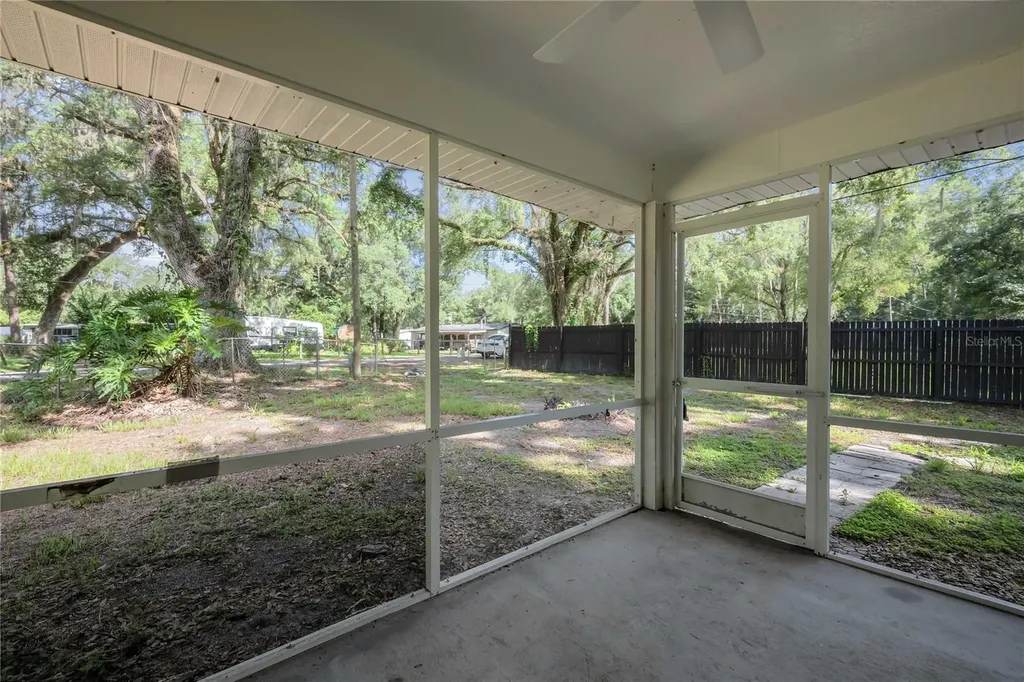 11445 Cr 675 Webster FL 33597