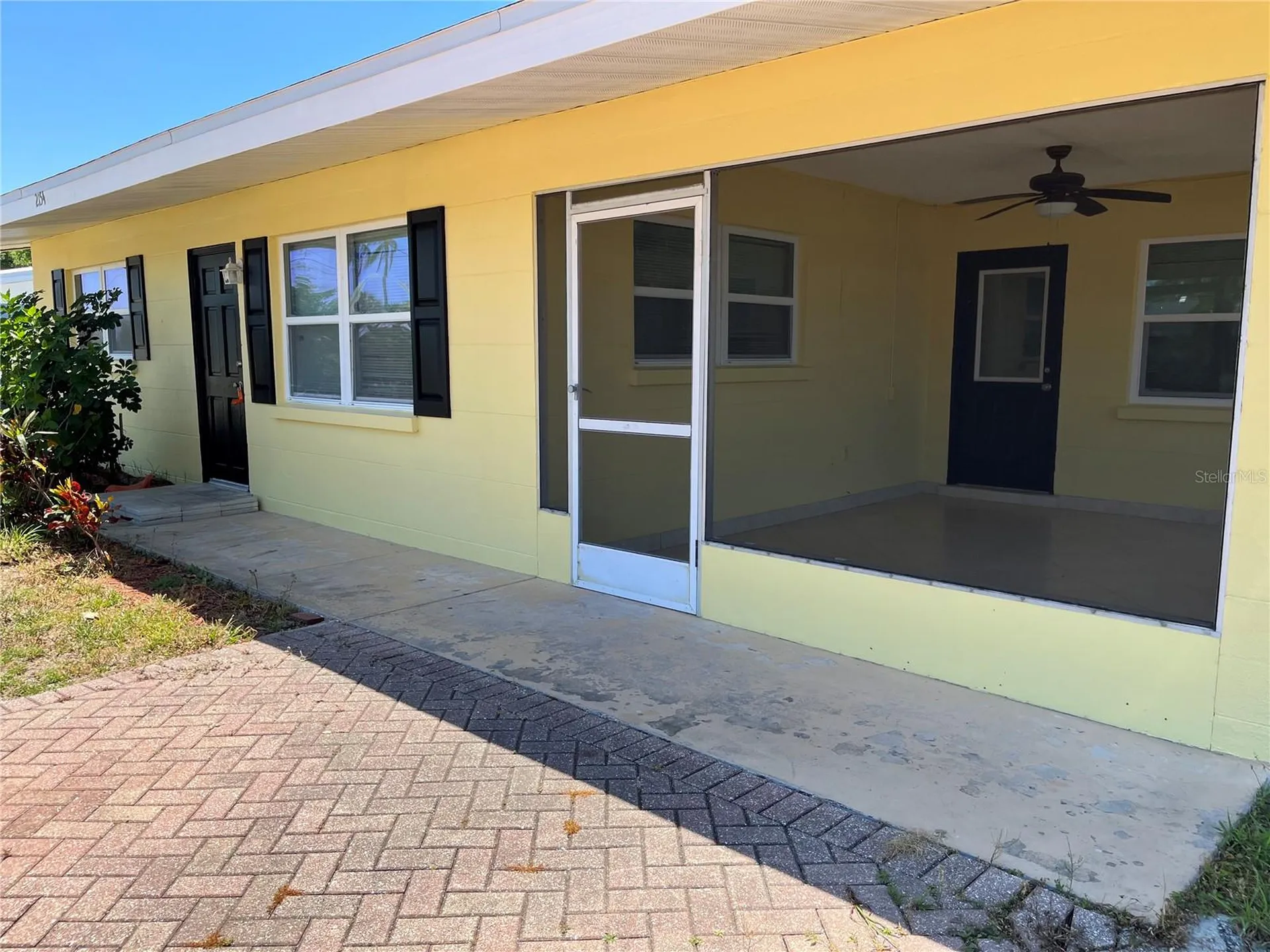 2154 Inner Cass Circle Sarasota FL 34231