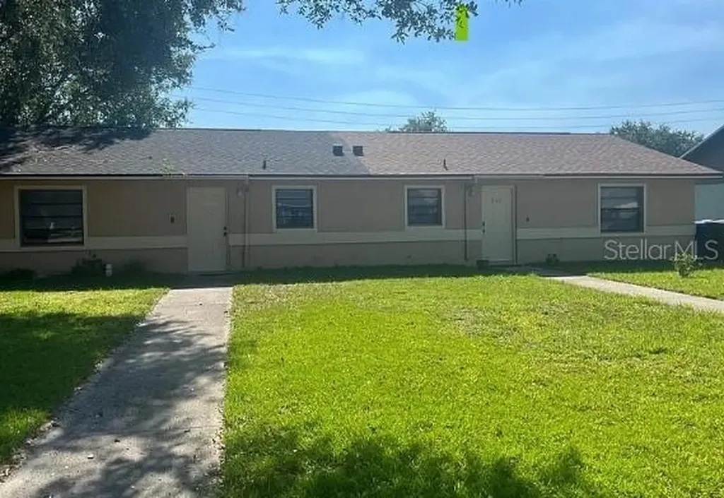 2112 W Martin Street Kissimmee FL 34741