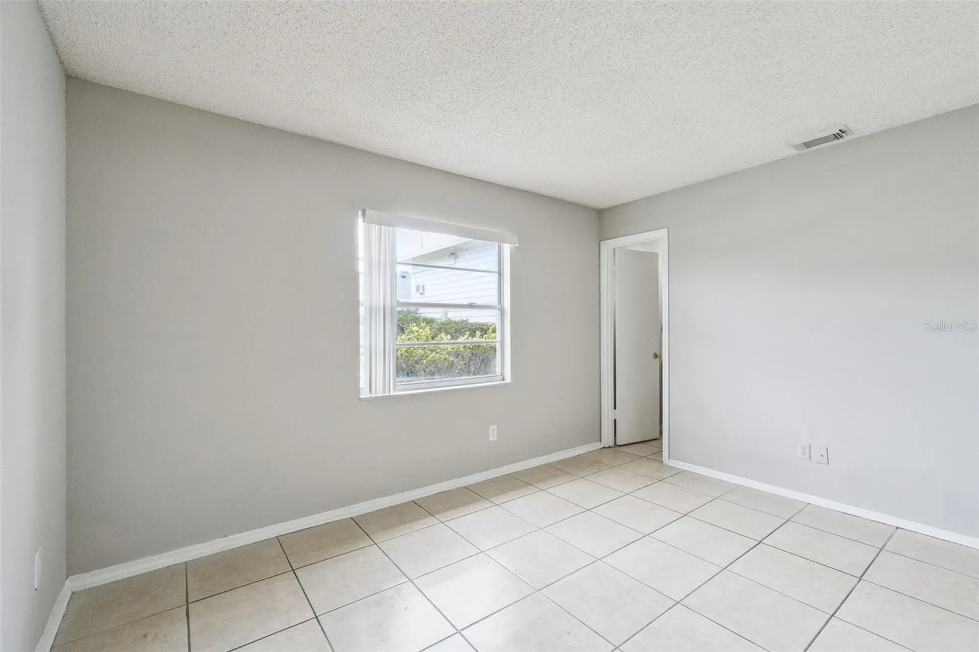 2 Lake Villa Way Kissimmee FL 34743
