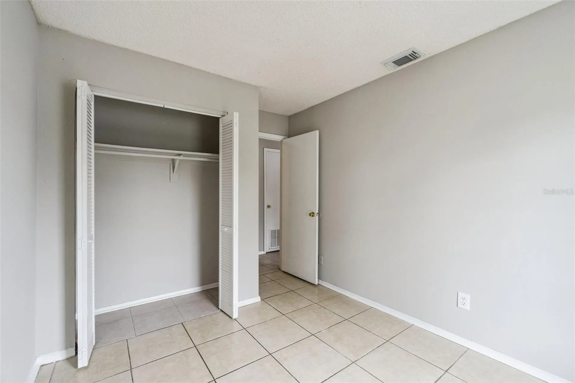 2 Lake Villa Way Kissimmee FL 34743