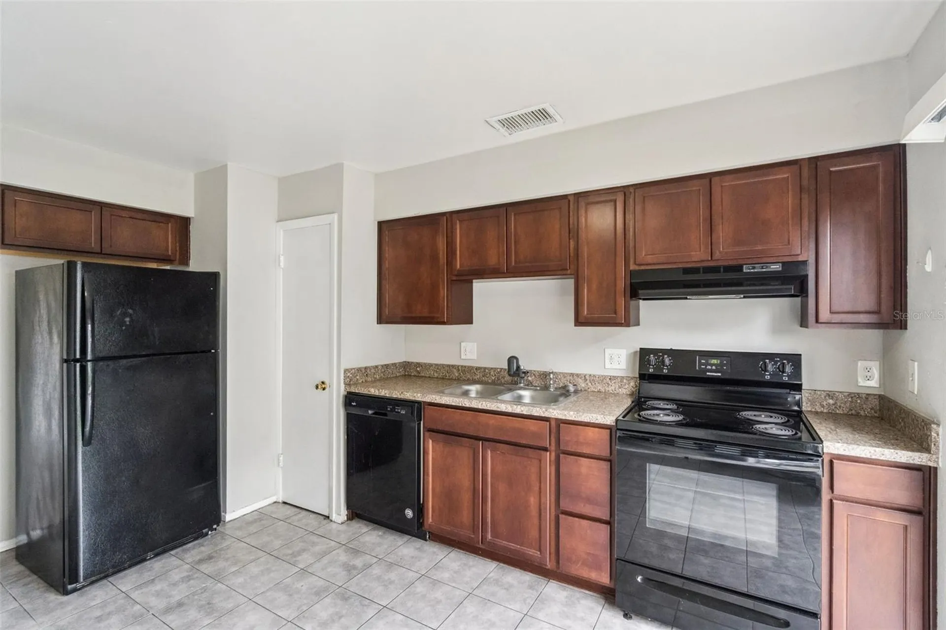 2 Lake Villa Way Kissimmee FL 34743