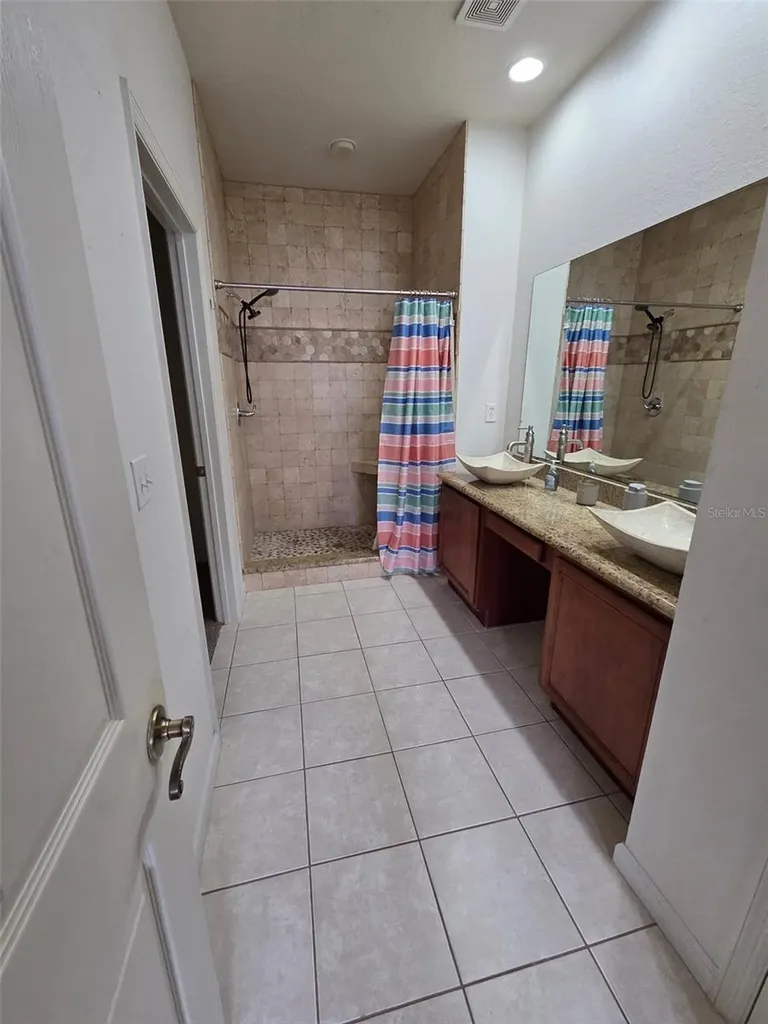 3001 Greystone Loop Kissimmee FL 34741