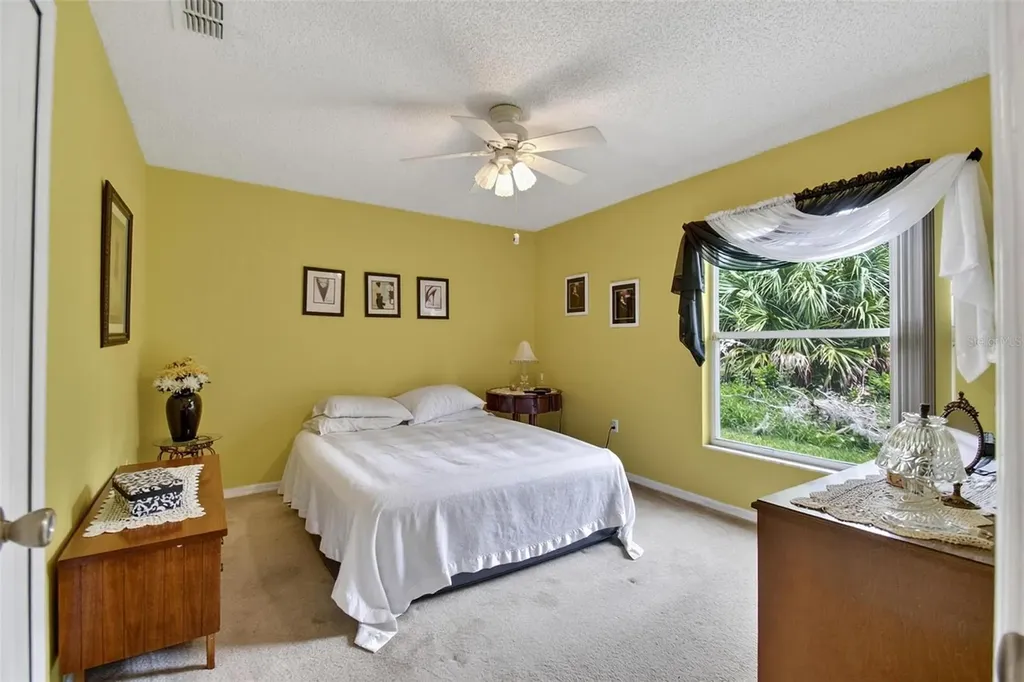 17 Ebb Tide Drive Palm Coast FL 32164