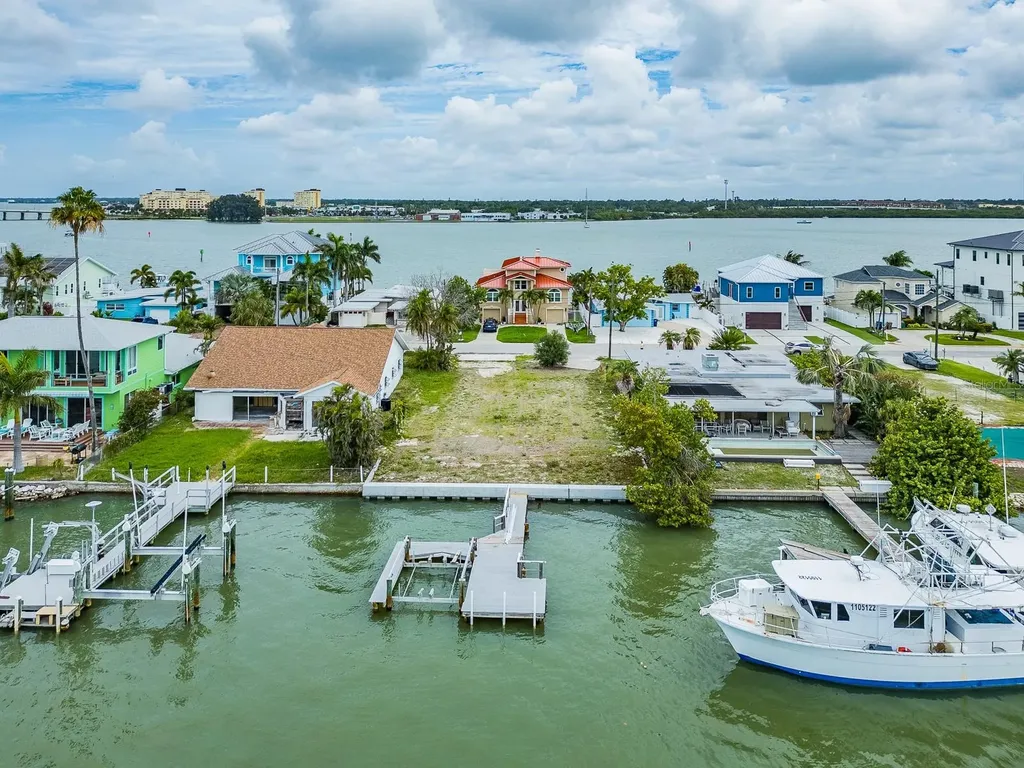 813 Bay Point Drive Madeira Beach FL 33708