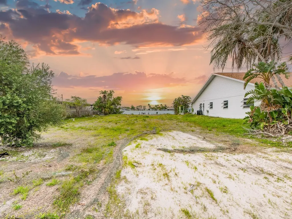 813 Bay Point Drive Madeira Beach FL 33708
