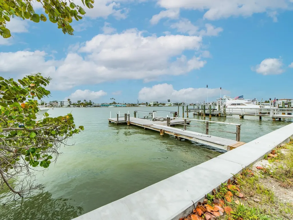 813 Bay Point Drive Madeira Beach FL 33708