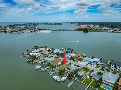 813 Bay Point Drive Madeira Beach FL 33708