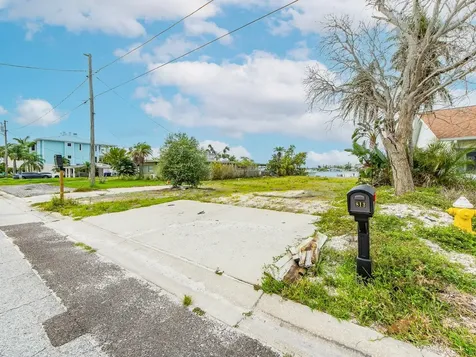 813 Bay Point Drive Madeira Beach FL 33708