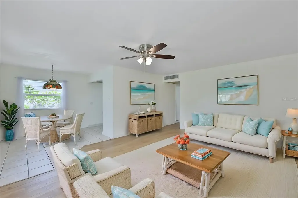 1811 Bedford Lane Sun City Center FL 33573