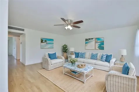 1811 Bedford Lane Sun City Center FL 33573