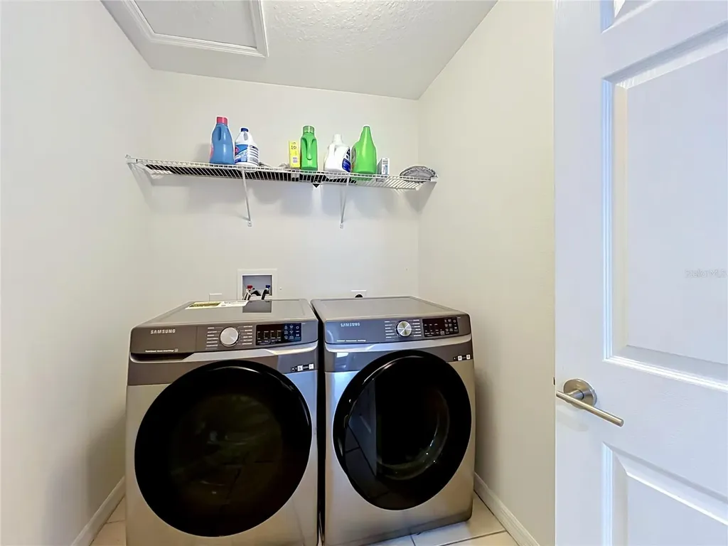 10672 Cabbage Tree Loop Orlando FL 32825