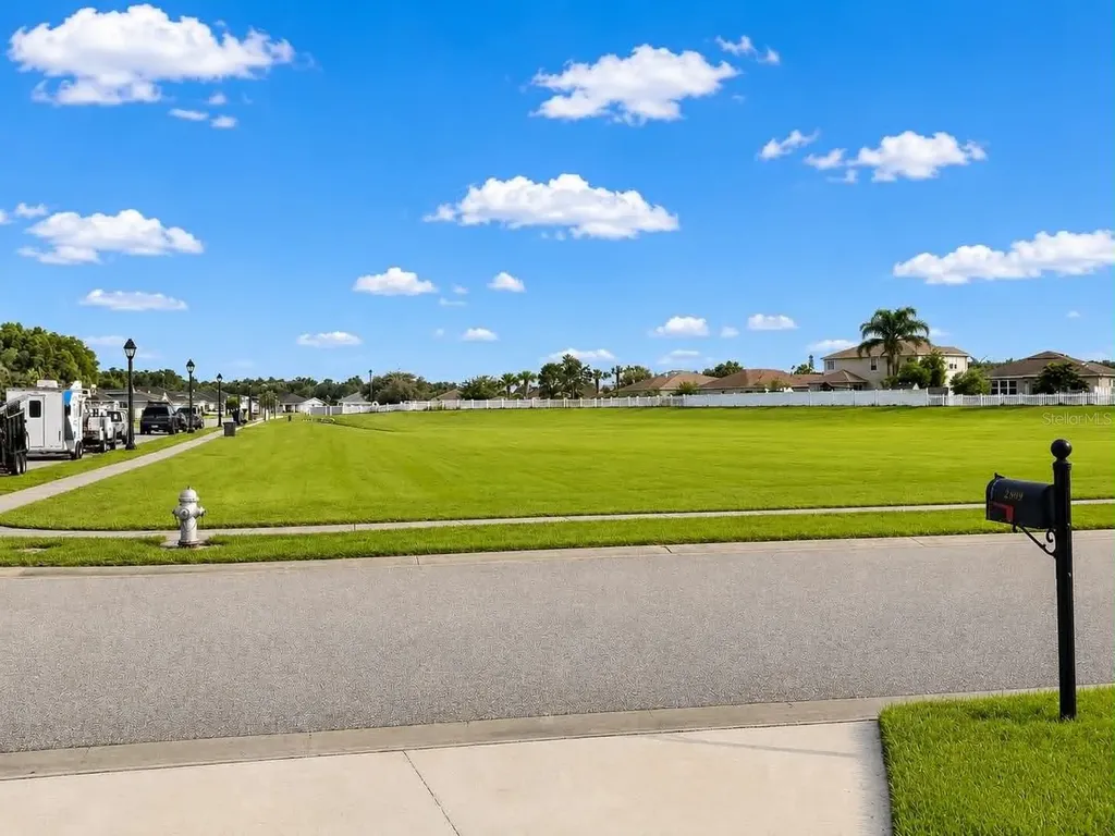 2809 Shelburne Way St Cloud FL 34772