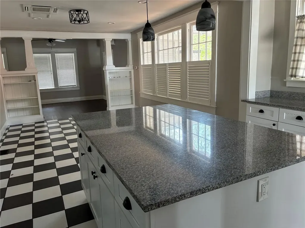 611 S Willow Avenue Tampa FL 33606