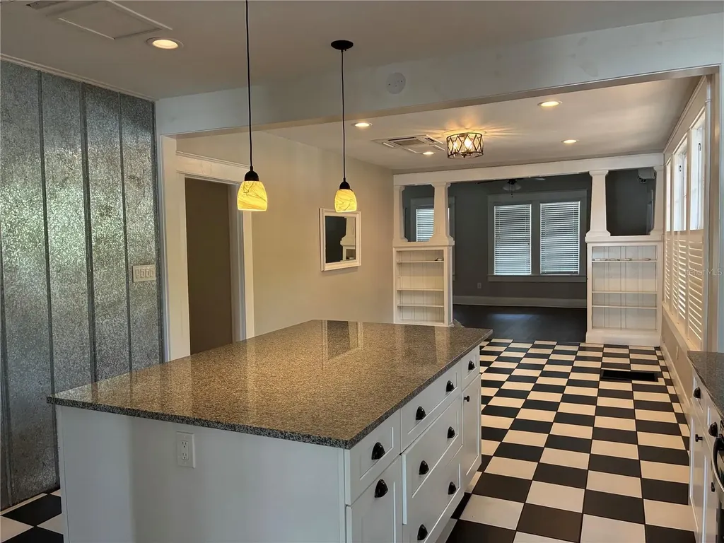 611 S Willow Avenue Tampa FL 33606