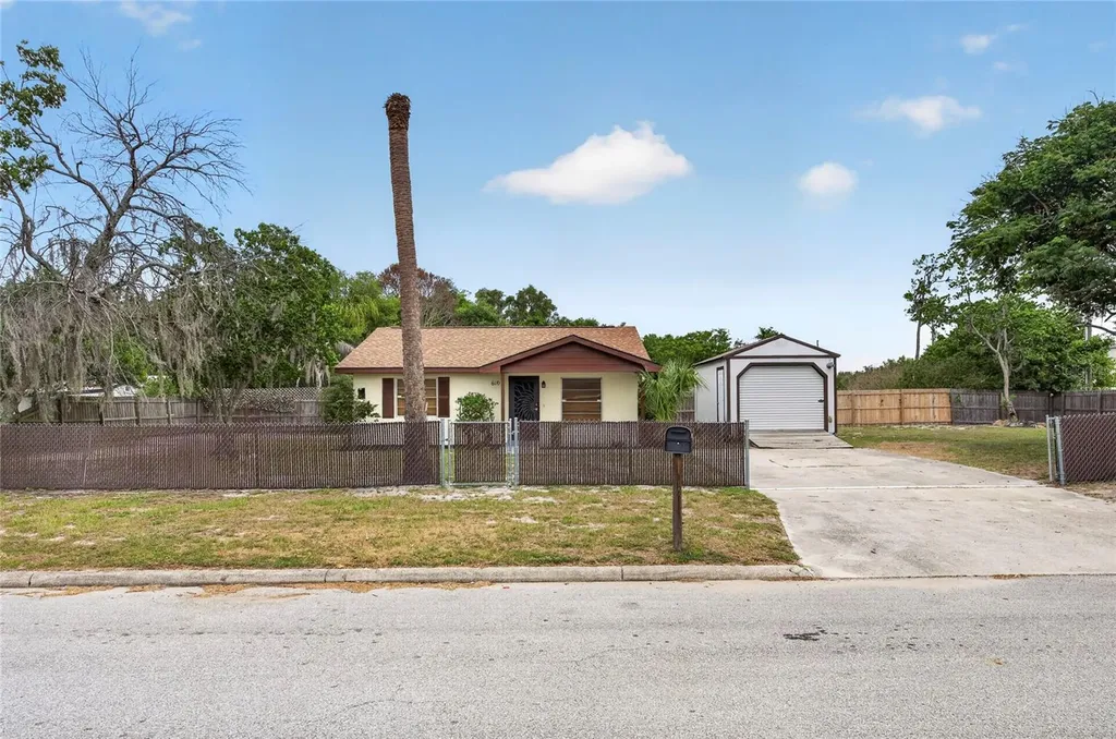 610 2nd Avenue Lake Wales FL 33859