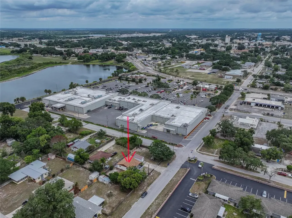 610 2nd Avenue Lake Wales FL 33859