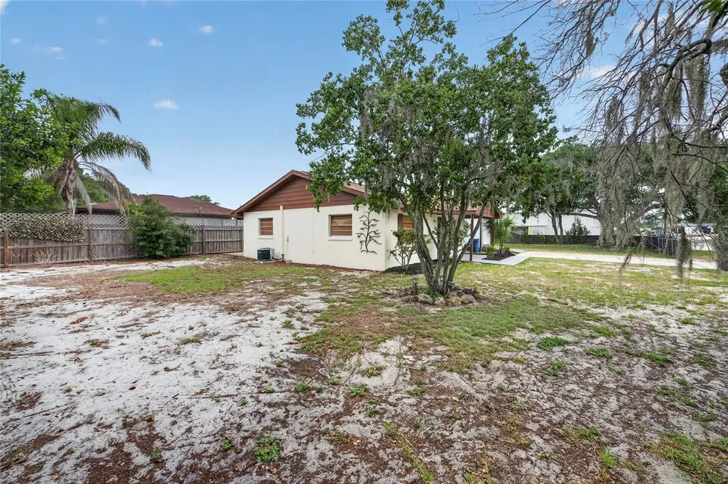 610 2nd Avenue Lake Wales FL 33859