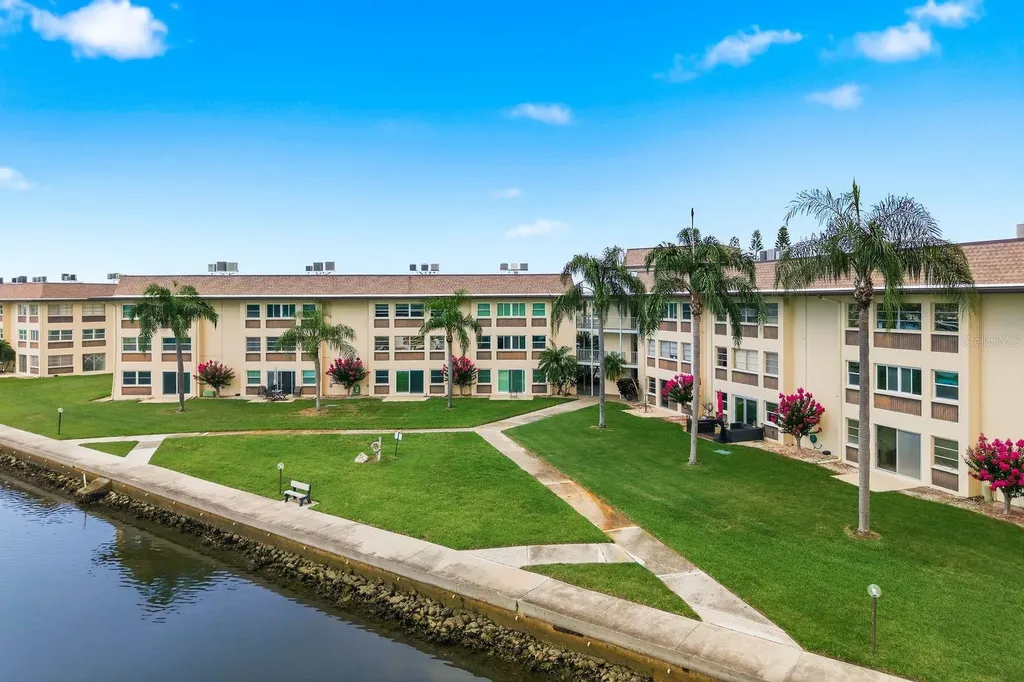 4678 Marine Parkway New Port Richey FL 34652