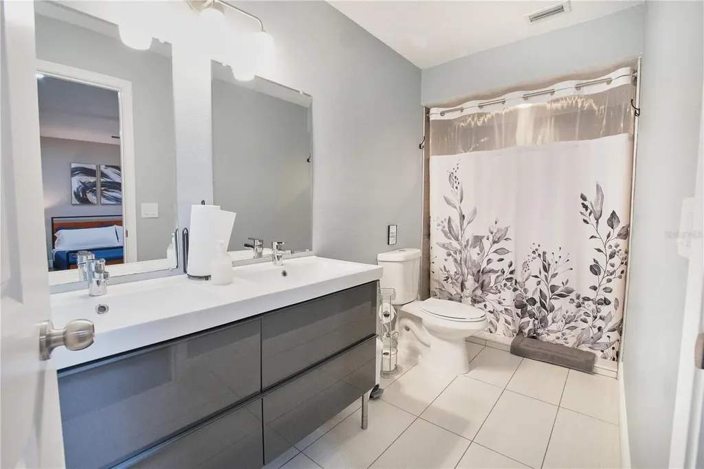 5417 Pitch Pine Drive Orlando FL 32819