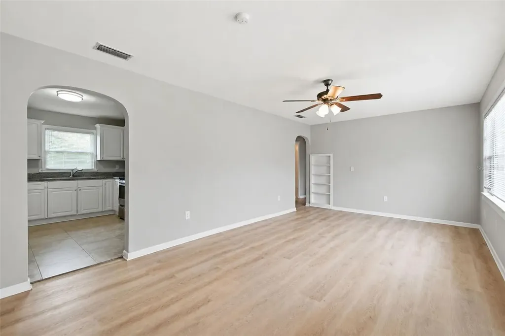 2817 Hawthorne Street Sarasota FL 34239