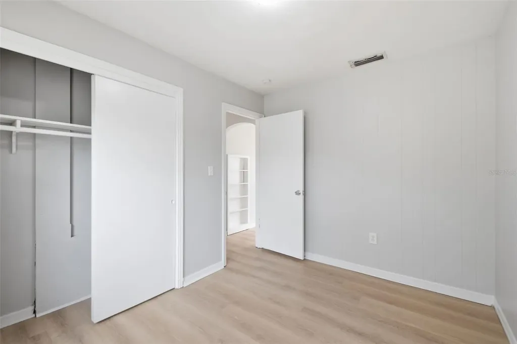 2817 Hawthorne Street Sarasota FL 34239