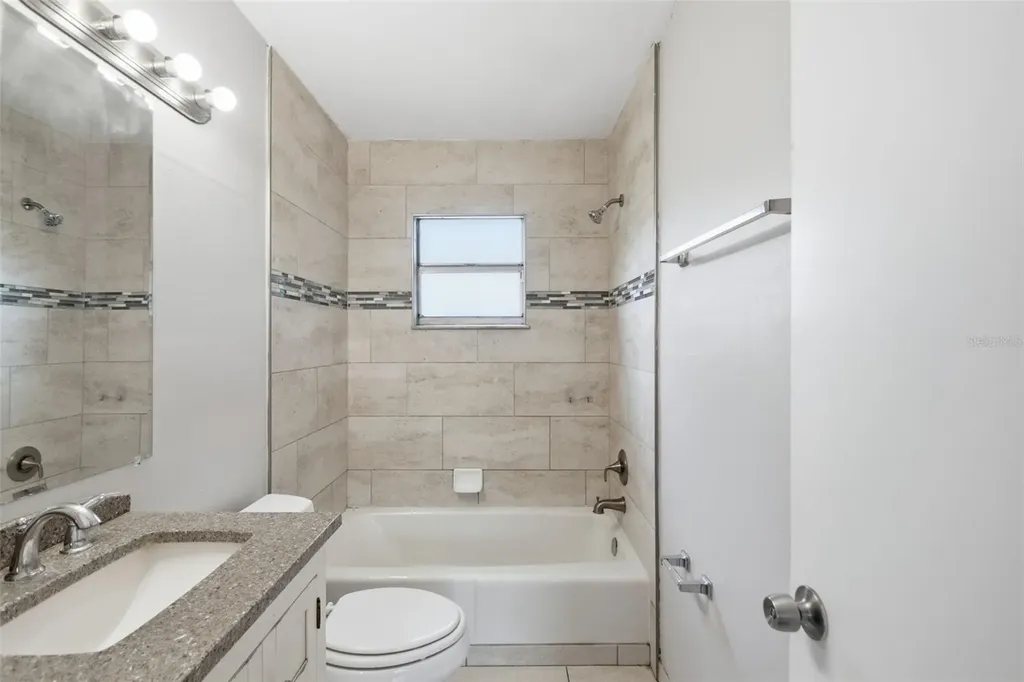 2817 Hawthorne Street Sarasota FL 34239