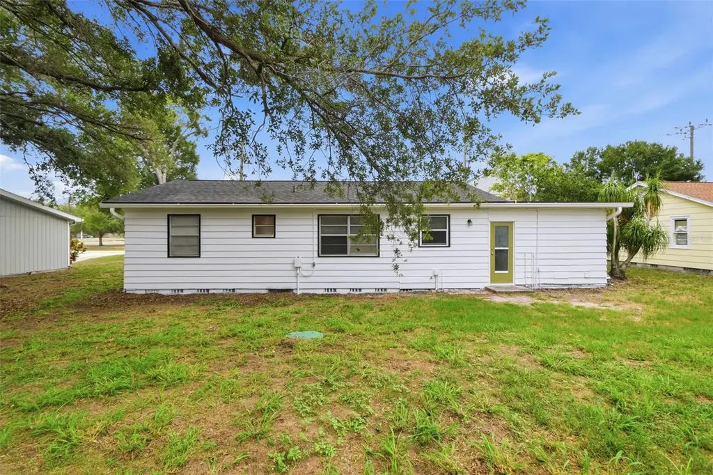 2817 Hawthorne Street Sarasota FL 34239